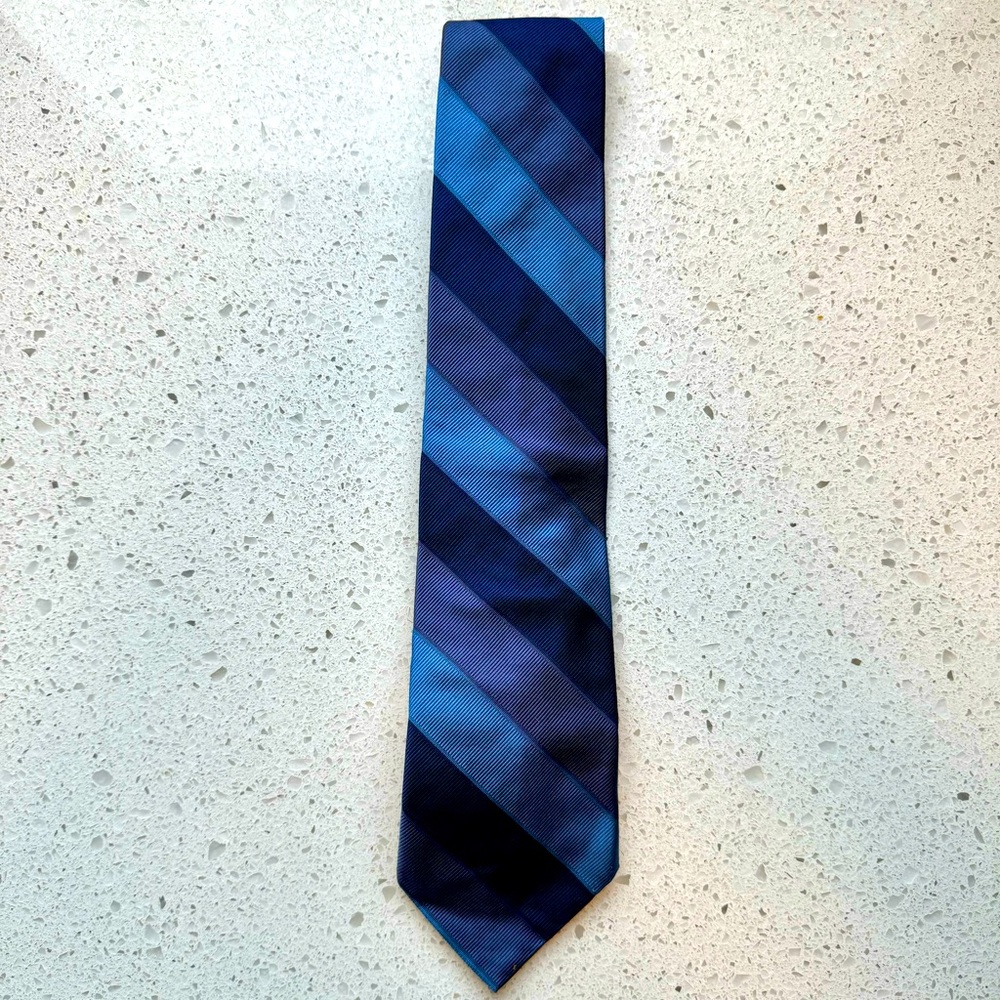 Express 👔 Tonal Striped Tie